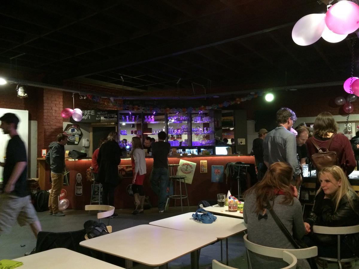 Brussels Hello Hostel Koekelberg 外观 照片