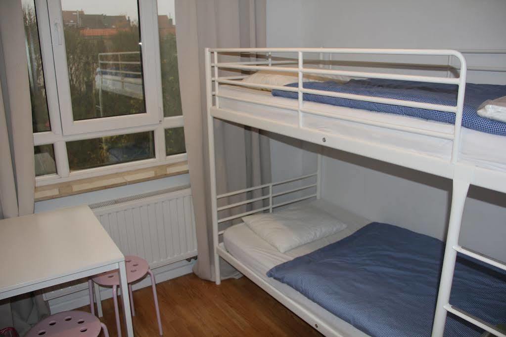 Brussels Hello Hostel Koekelberg 外观 照片