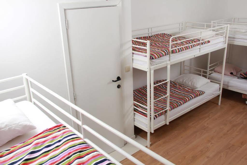 Brussels Hello Hostel Koekelberg 外观 照片